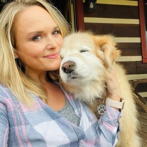 "13 Jahre geliebt": Miranda Lambert trauert um ihre Hündin