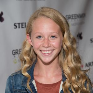 "Anne with an E"-Star Miranda McKeon (19) hat Brustkrebs