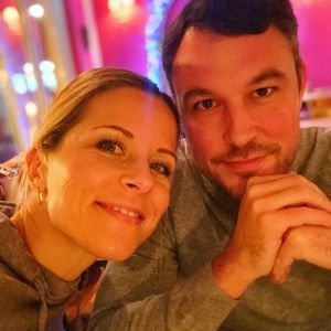 Superselten! Moderatorin Miriam Lange teilt Pärchen-Pic