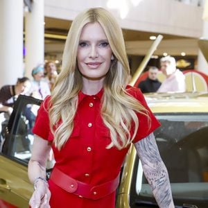 Goldig: Mirja du Mont strahlt bei Aktion für den guten Zweck