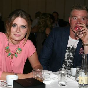 Mischa Barton: Massige Beine dank Mini-Shorts?