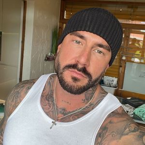 "Love Island"-Star Mischa Mayer erklärt seine Funkstille