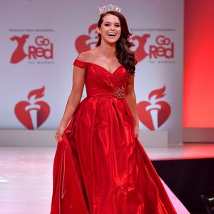 Sie ist erste Miss America, die zwei Jahre amtieren wird!