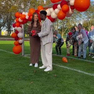"Love Fool"-Stars Mitchell und Simon verraten Babygeschlecht