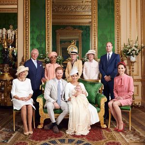Mit Ohrringen: So ehrt Kate Lady Diana bei Archies Taufe!