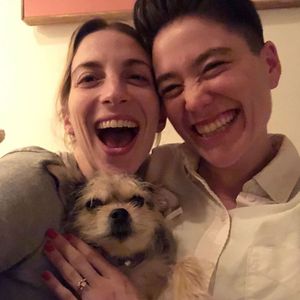"Younger"-Star Molly Bernard hat ihre Freundin geheiratet