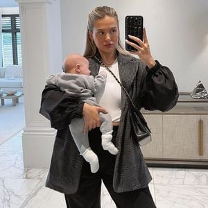 After-Baby-Body: Molly-Mae Hague gewöhnt sich noch an Körper