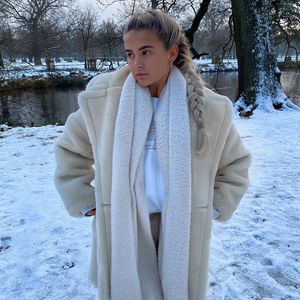 Nach Welpentod: Molly-Mae Hague geht gegen die Züchterin vor