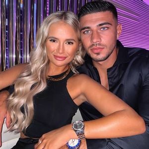 Molly-Mae und Tommy Fury machen Familienurlaub in Dubai
