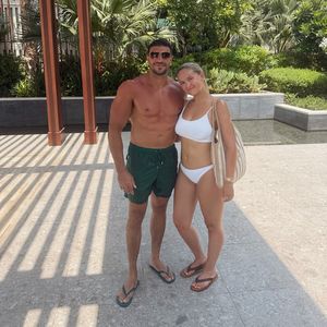 Elf Wochen nach Geburt zeigt Molly-Mae ihre Bikini-Figur