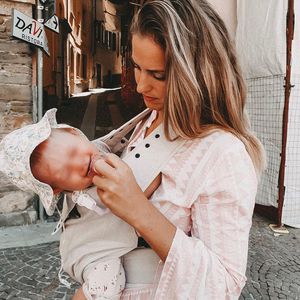 Geburt nachgestellt: So stellte Mona Stöckli Babybindung her