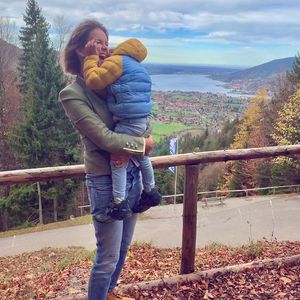 Monica Ivancan teilt seltenes Kuschel-Pic mit ihrem Sohn!
