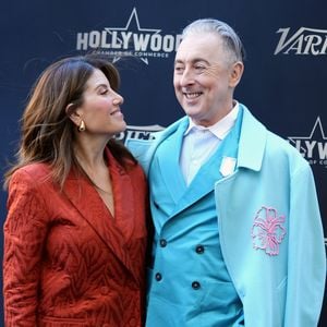 Monica Lewinsky küsst Alan Cumming auf dem Walk of Fame