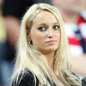 Auf welchen Weltmeister steht Olivia Jones?