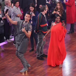 Mit ihrer süßen Nichte: Motsi Mabuse übt das Mamasein!