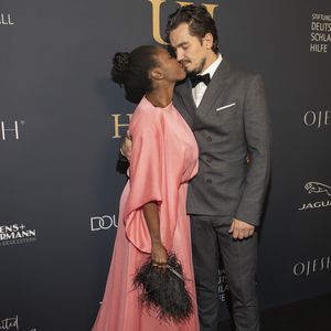 Strahlend schön: Motsi Mabuse meghappy mit ihrem Evgenij!