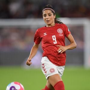 Im Live-TV von toter Mama erfahren: Nadia Nadim äußert sich!