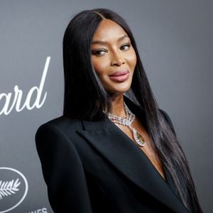 Naomi Campbell superelegant beim Shopping mit Promi-Mädels