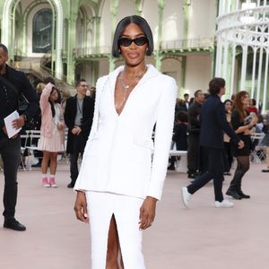 Naomi und Co. glänzen in der ersten Reihe bei Chanel-Show