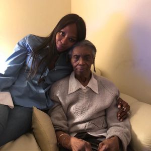 "Bis heute geprägt": Naomi Campbell trauert um ihre Oma