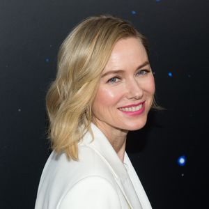 Nach Theroux-Umarmung: Naomi Watts Händchen haltend erwischt