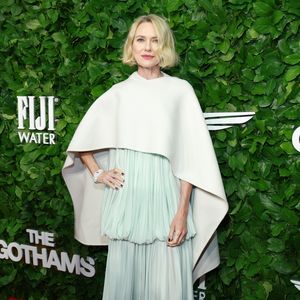 Naomi Watts enttabuisiert Wechseljahre und Augengesundheit