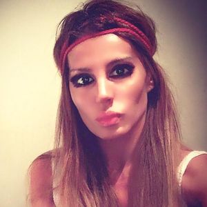 Totes Playboy-Model (41) nackt in Nachtclub aufgefunden!