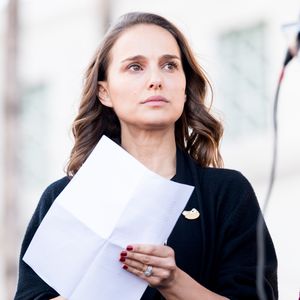 Plötzlich 80er Rocker-Braut! Natalie Portman total verändert