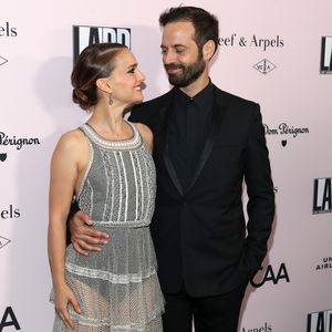 Böse Miene adé: Darum kann Natalie Portman wieder lächeln!