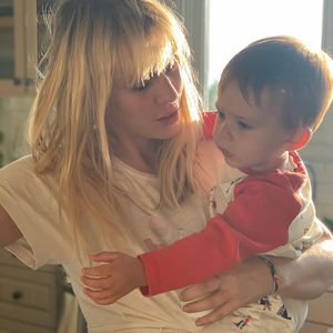 So geht es Natasha Bedingfields Sohn (2) nach der Gehirn-OP
