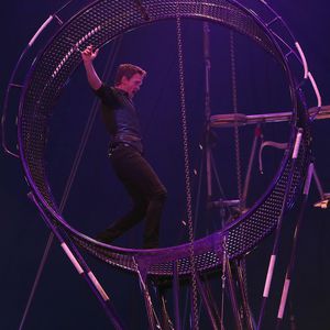 Sportlich! Hier wird Neil Patrick Harris zum Zirkusartist