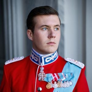 21. Geburtstag: Neue Fotos von Prinz Christian in Uniform