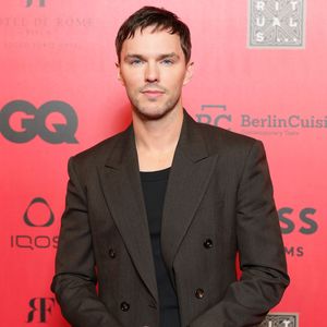 Nicholas Hoult schwärmte von seinen "Superman"-Kollegen