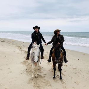Howdy! Nick und Priyanka genießen coolen Cowboy-Ausritt
