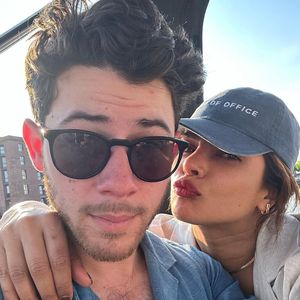 Nick Jonas und Priyanka genießen Familientag in Liverpool