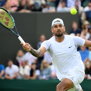 Bei Wimbledon-Turnier: Tennisstar Nick Kyrgios bespuckt Fans