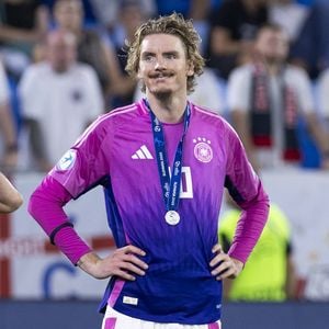 "Zu viele Spiele": Nick Woltemade offenbart Dating-Flaute