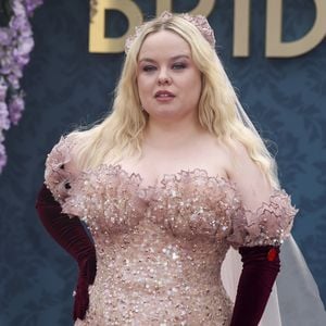 Nicola Coughlan kritisiert den Körperfokus nach "Bridgerton"