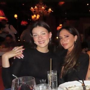 Zoff ade? Victoria Beckham gratuliert Nicola zum Geburtstag