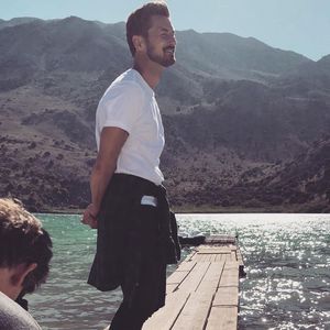 Regieanweisungen? Prince Charming Nicolas hatte Knopf im Ohr