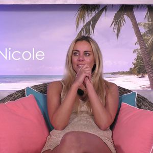 Tränen bei "Love Island": Nicole bangt um ihren Dennis