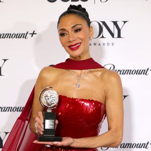 Model Nicole Scherzinger gewinnt ihren ersten Tony Award