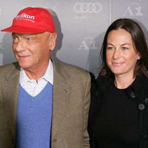 Große Ehre: Witwe Birgit darf Niki-Lauda-Kurve einweihen