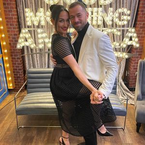 Kurz vor Hochzeit: Nikki Bella erlitt eine Panikattacke