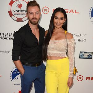 Nach Verhaftung: Artem löscht Nikki Bella aus Netz-Profil