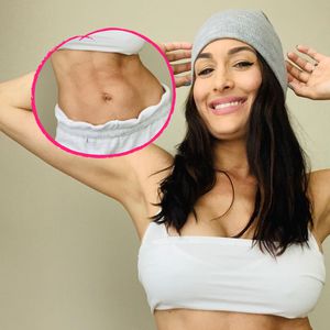 Acht Monate nach Geburt: Nikki Bella hat wieder ein Sixpack!