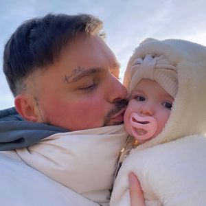 Zuckersüß: Niklas Schröder postet ein Selfie mit Baby Hailey