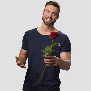 Chili, Anker, Yoga: Die irren Geschenke der Bachelor-Girls