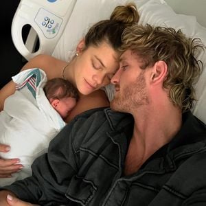 Logan Paul und Nina Agdals erstes Kind ist auf der Welt