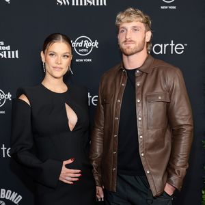 Schwangere Nina und Logan Paul zeigen sich auf Red Carpet